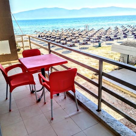Rass' Apartment Vlore Bagian luar foto