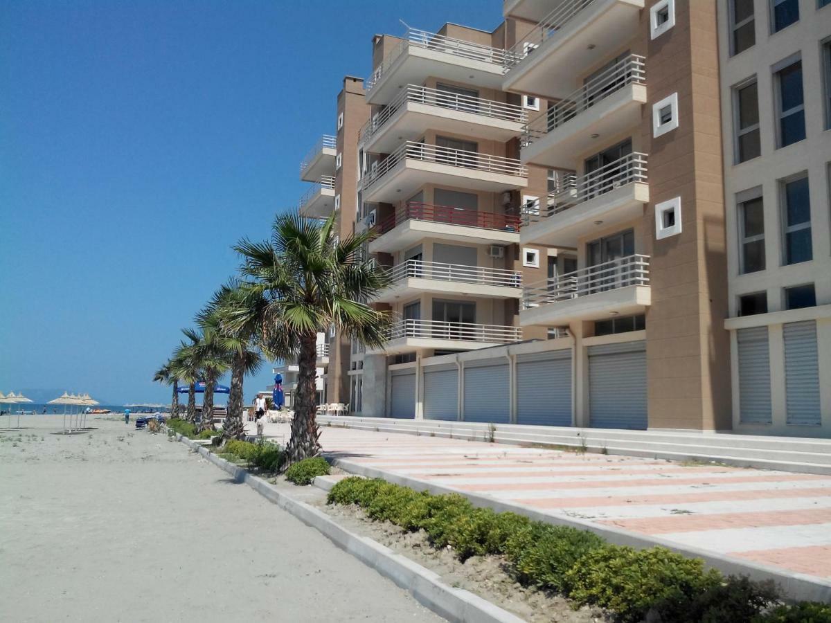 Rass' Apartment Vlore Bagian luar foto